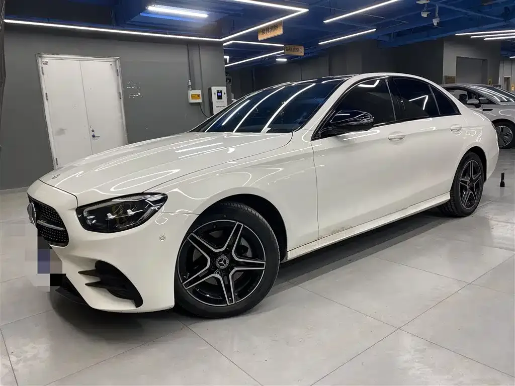 Mercedes-Benz E-Class (Import) — фото 1