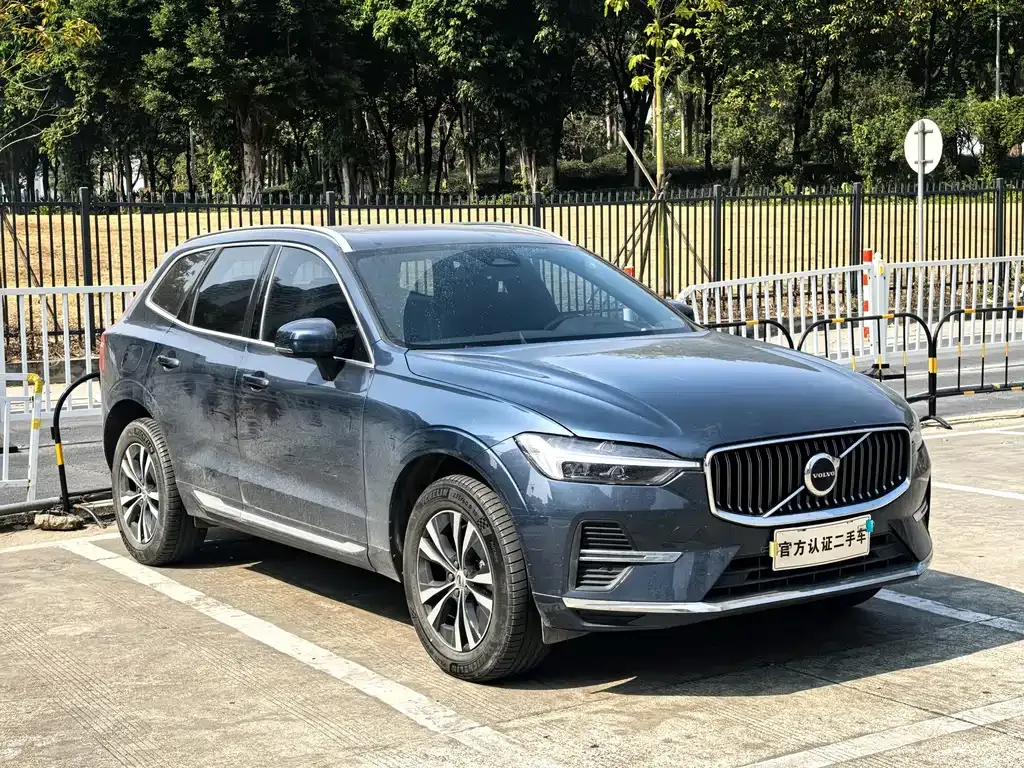 Volvo XC60 — фото 6