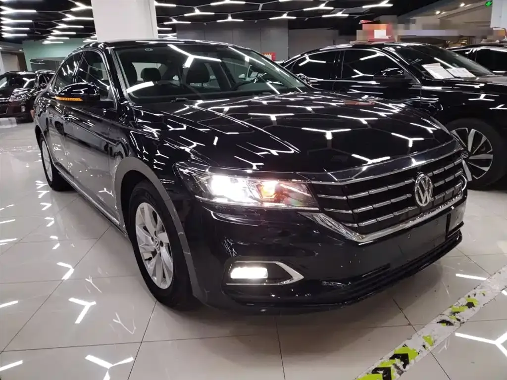 Volkswagen Passat — фото 8
