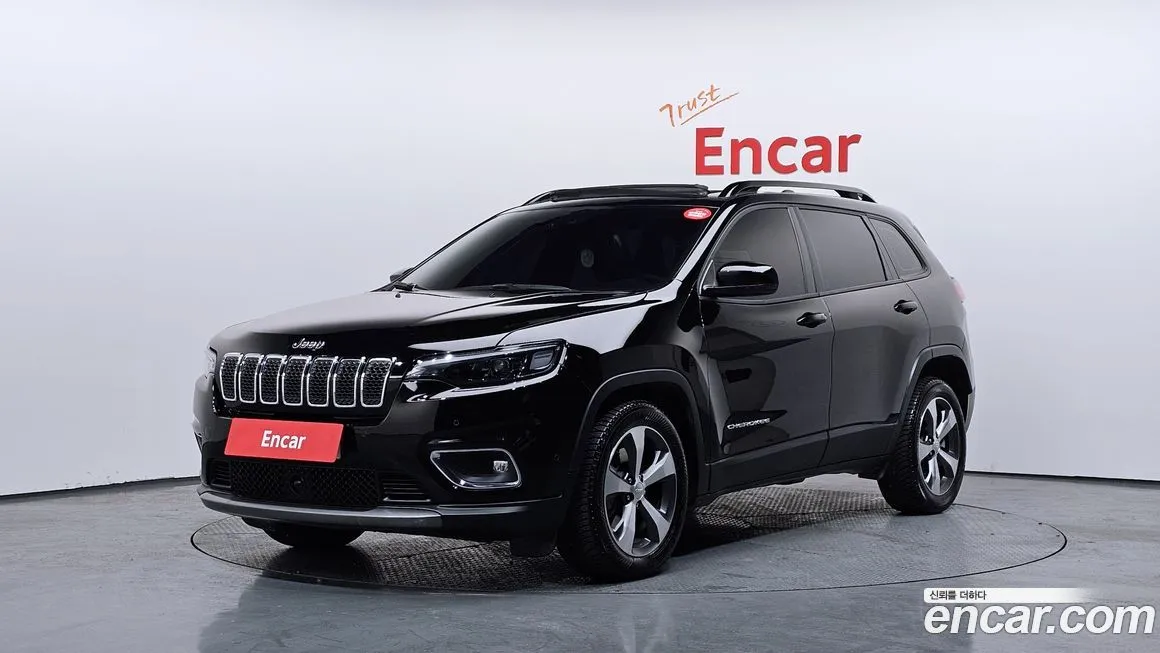 Jeep Cherokee — фото 1