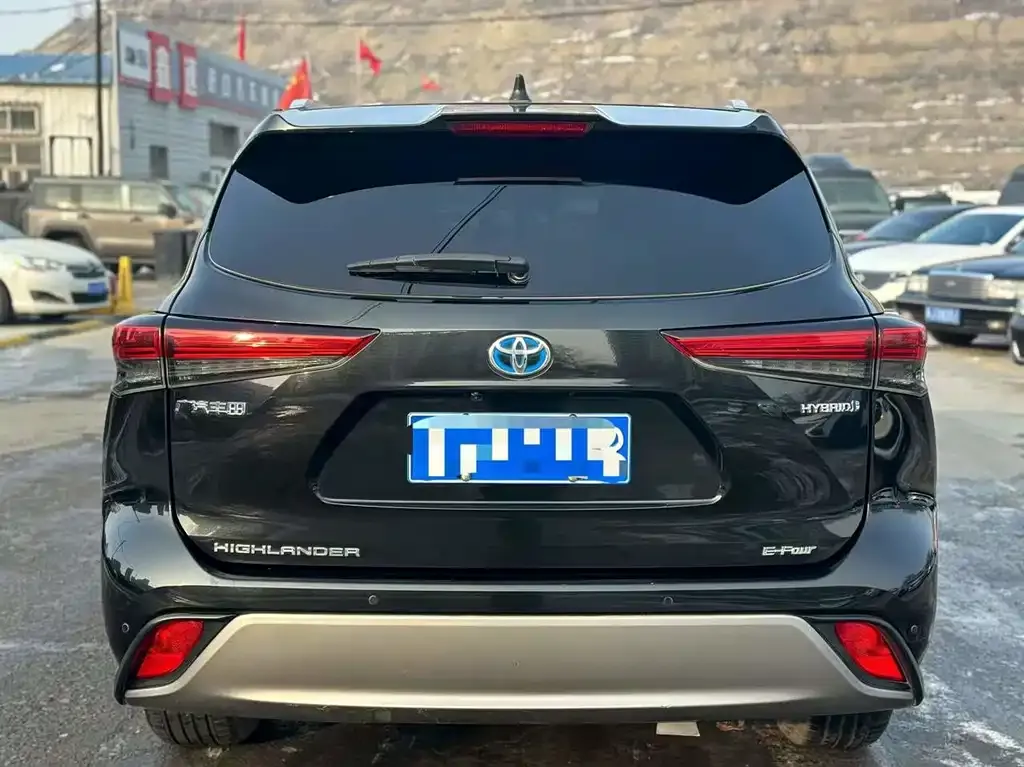 Toyota Highlander — фото 2