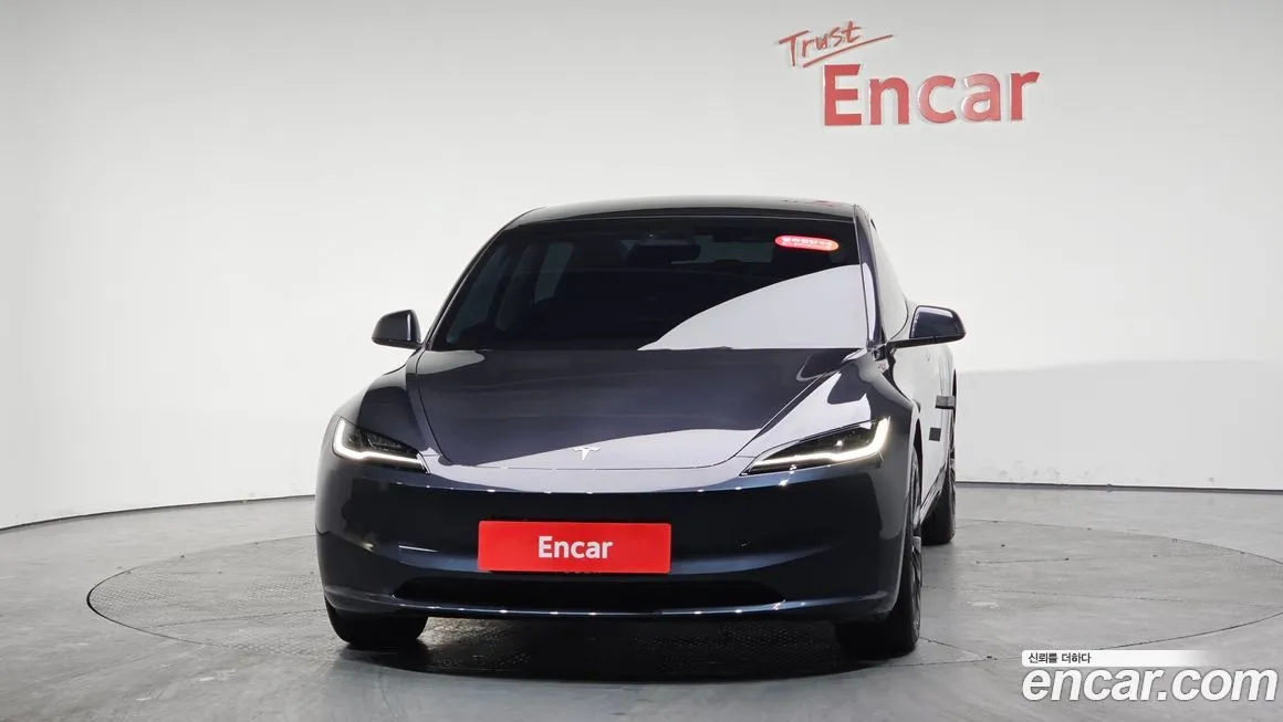 Tesla Model 3 — фото 3
