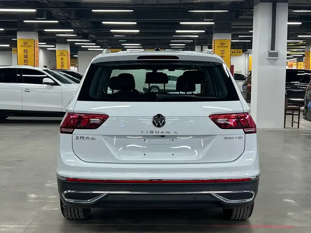 Volkswagen Tiguan L — фото 3