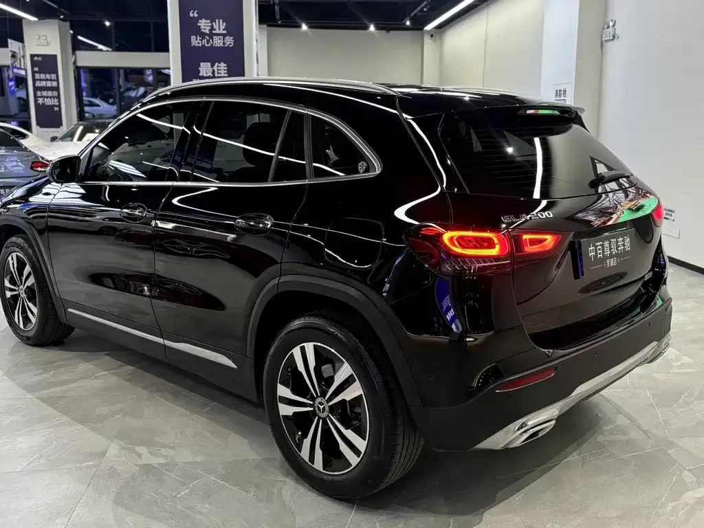 Mercedes-Benz GLA — фото 7
