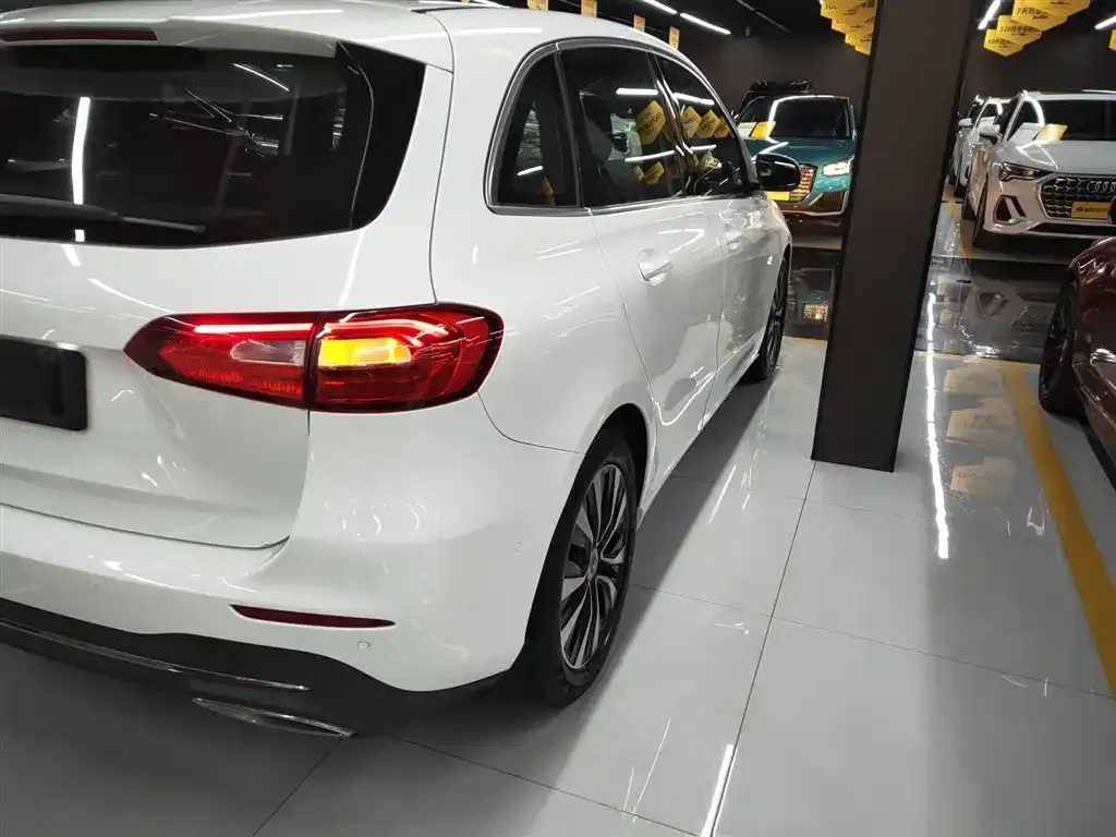 Mercedes-Benz B-Class — фото 10