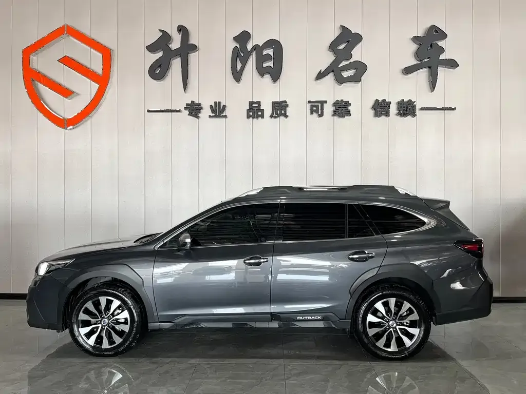 Subaru Outback — фото 5