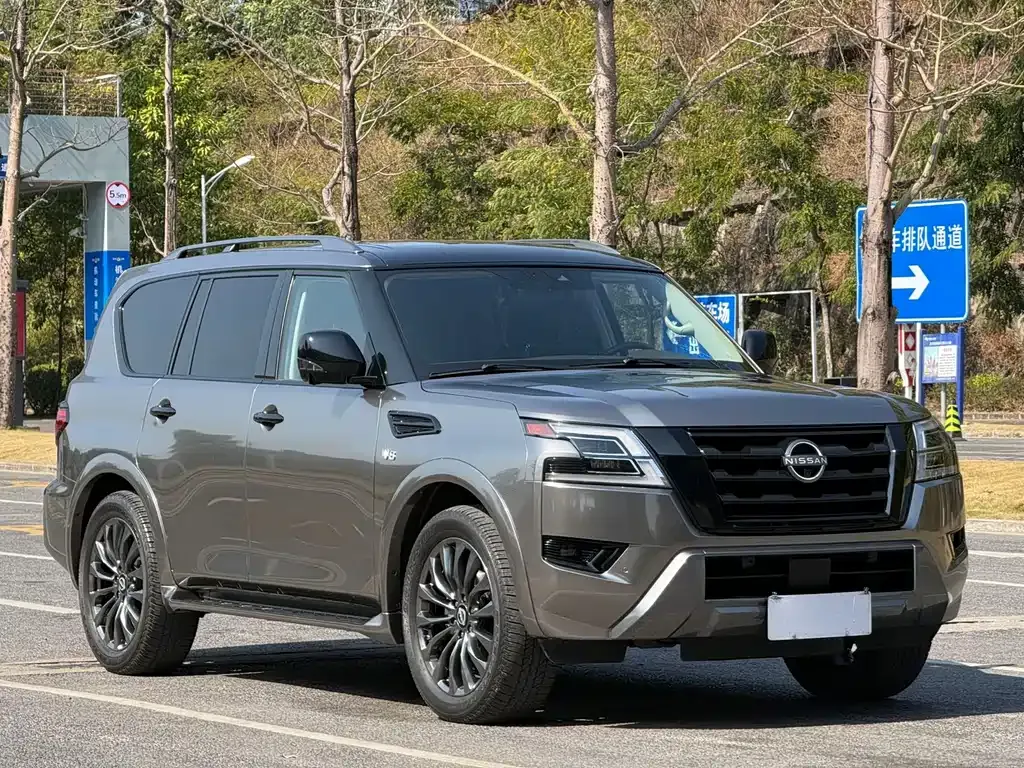Nissan Patrol — фото 7
