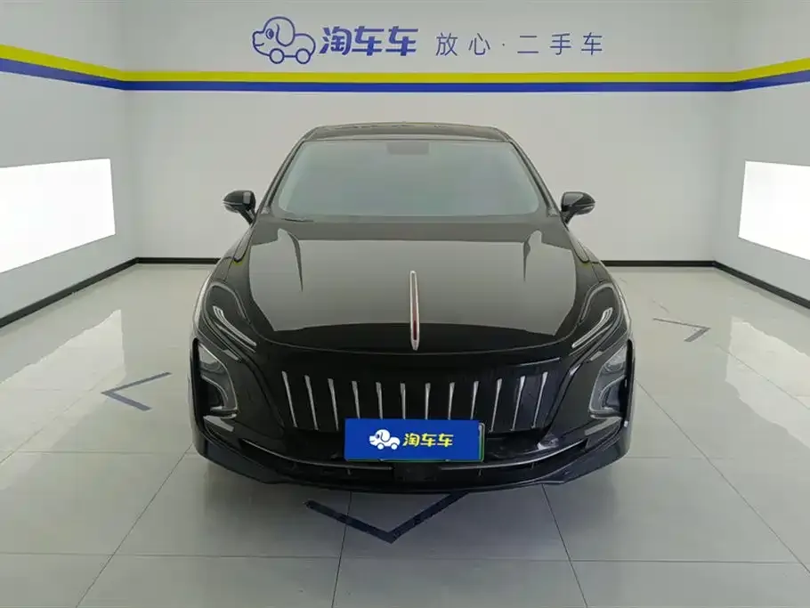 Hongqi E-QM5 — фото 7