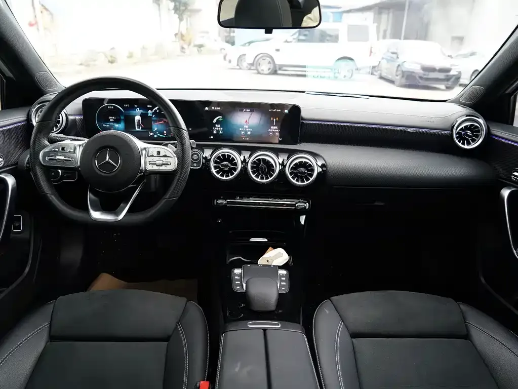 Mercedes-Benz A-Class — фото 10