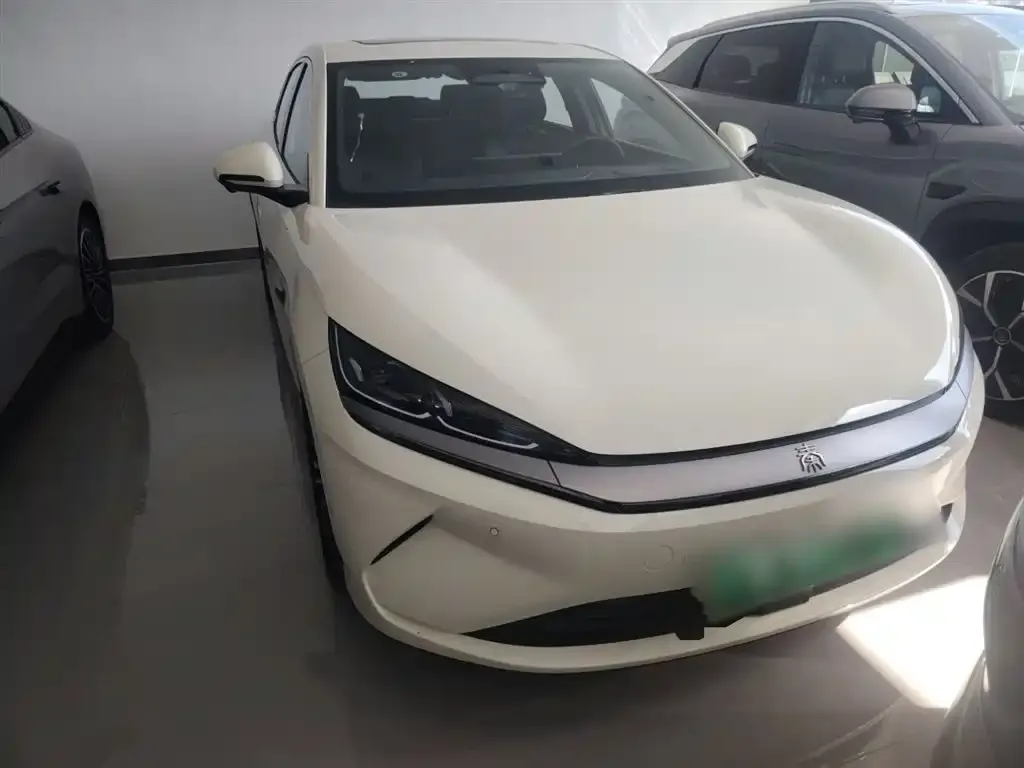 BYD Qin L — фото 9