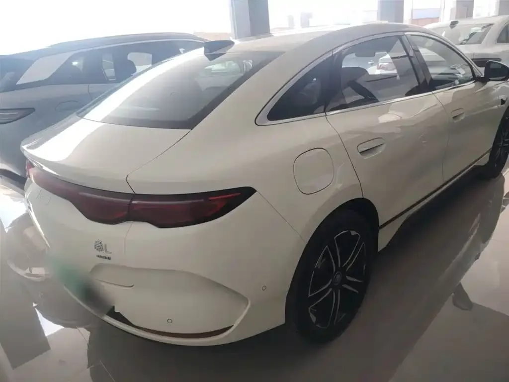 BYD Qin L — фото 3