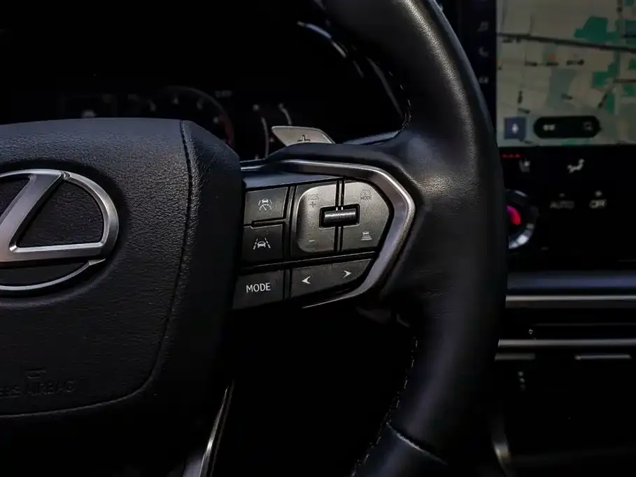 Lexus RX — фото 6