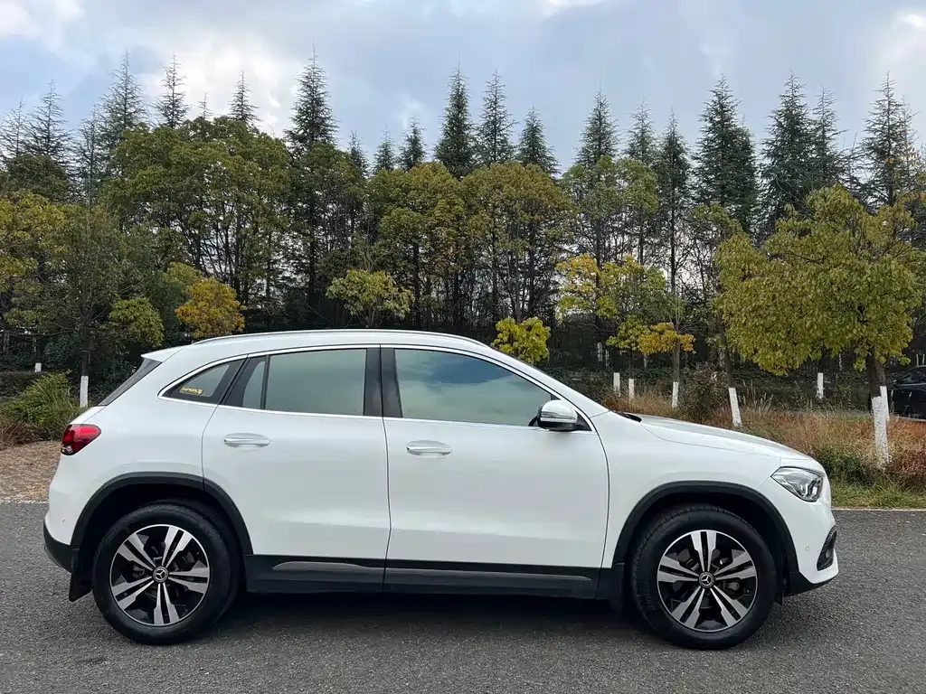 Mercedes-Benz GLA — фото 4