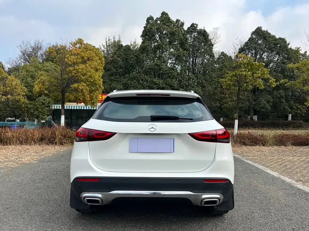 Mercedes-Benz GLA — фото 10