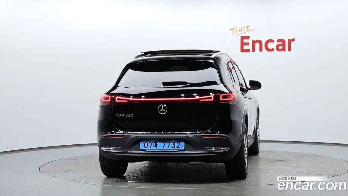 Mercedes-Benz EQA — фото 4