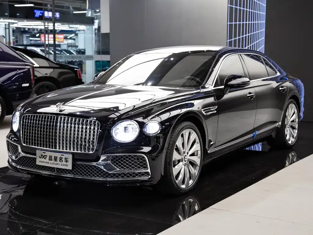 Bentley Flying Spur — фото 1