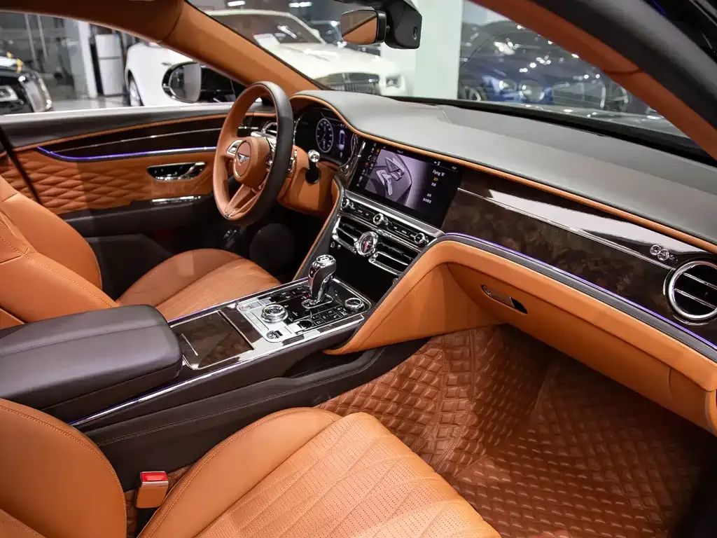 Bentley Flying Spur — фото 4