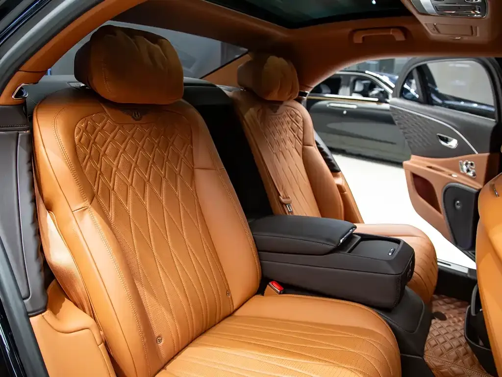 Bentley Flying Spur — фото 5