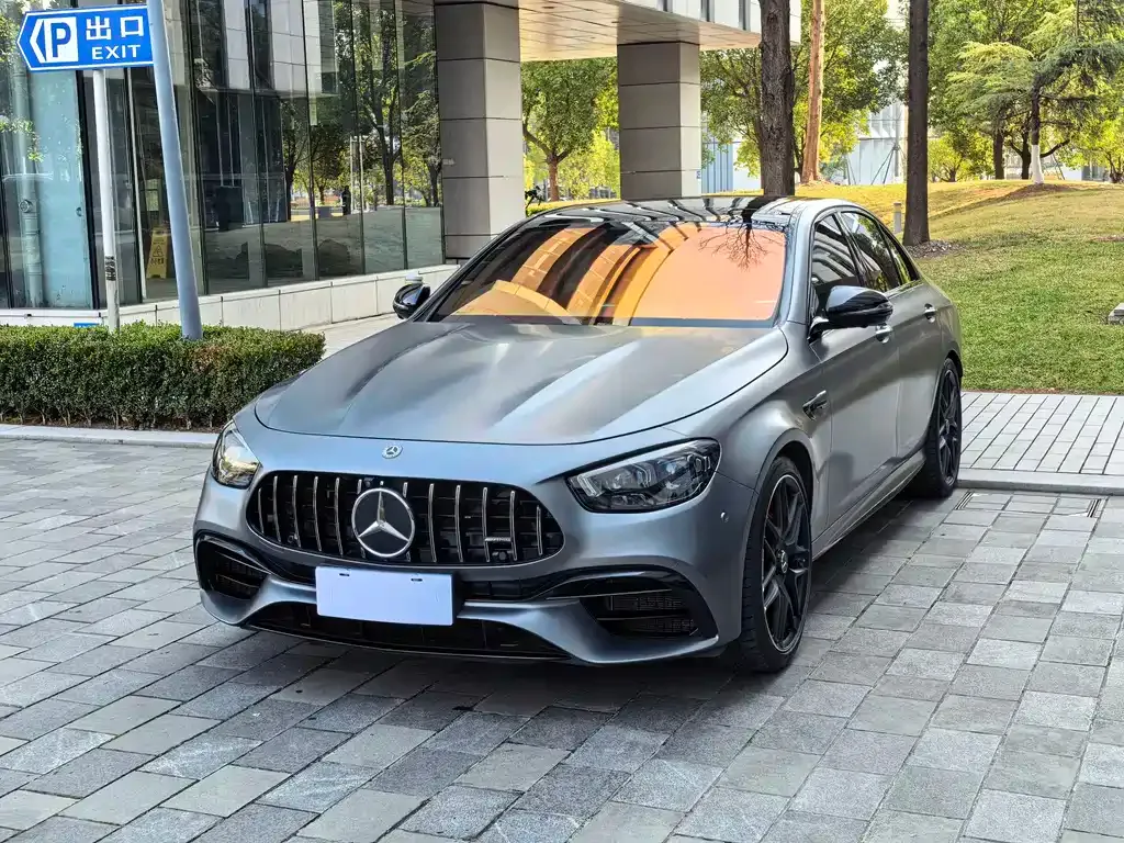 Mercedes-Benz E-Class AMG — фото 1