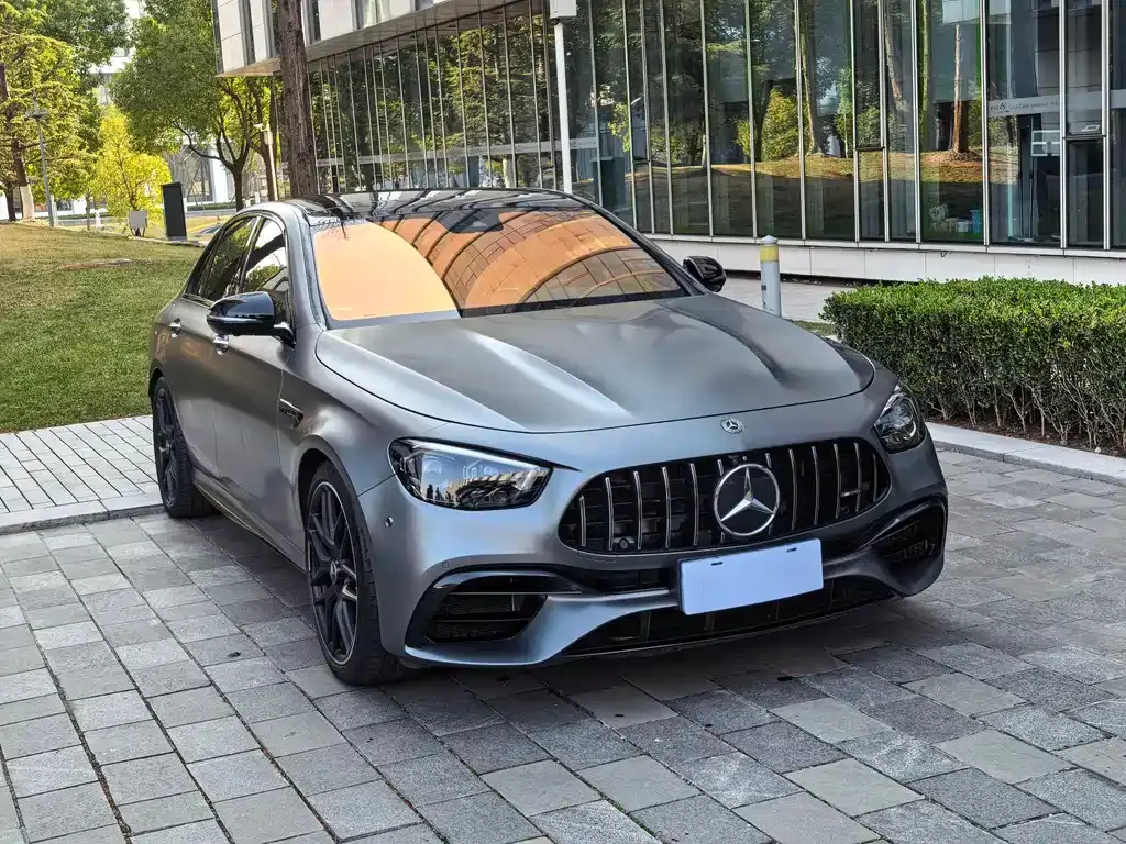 Mercedes-Benz E-Class AMG — фото 10
