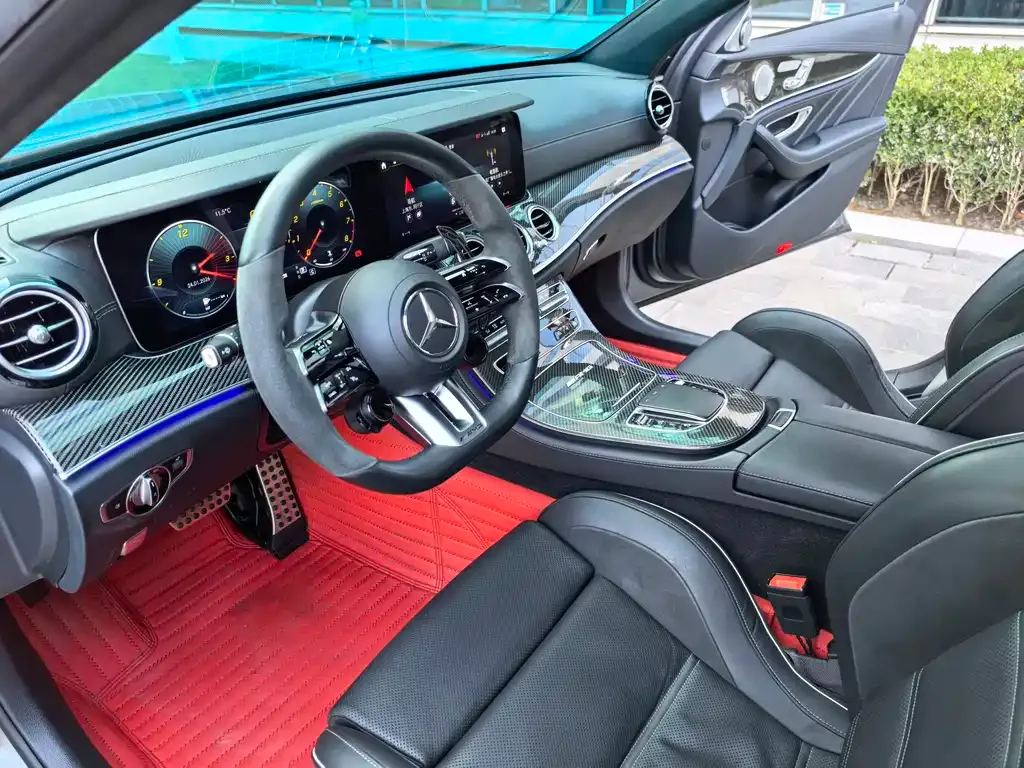 Mercedes-Benz E-Class AMG — фото 5