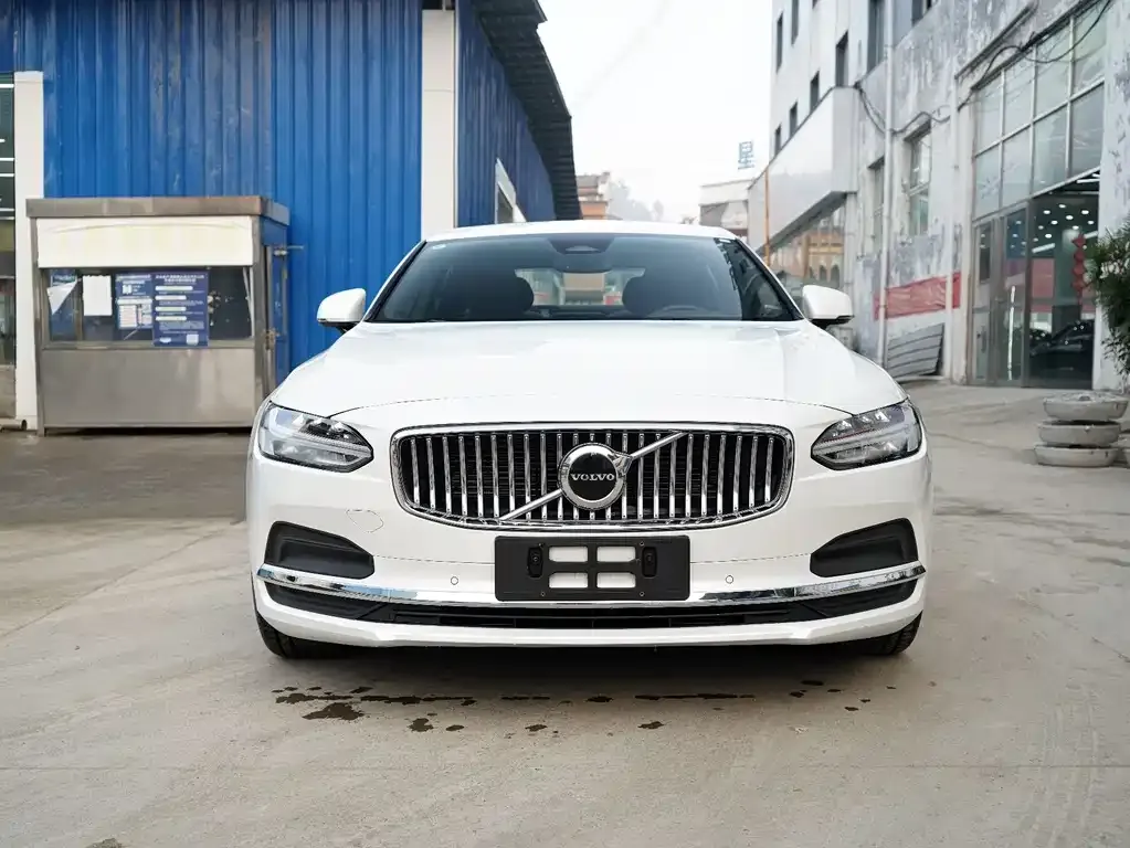 Volvo S90 — фото 9