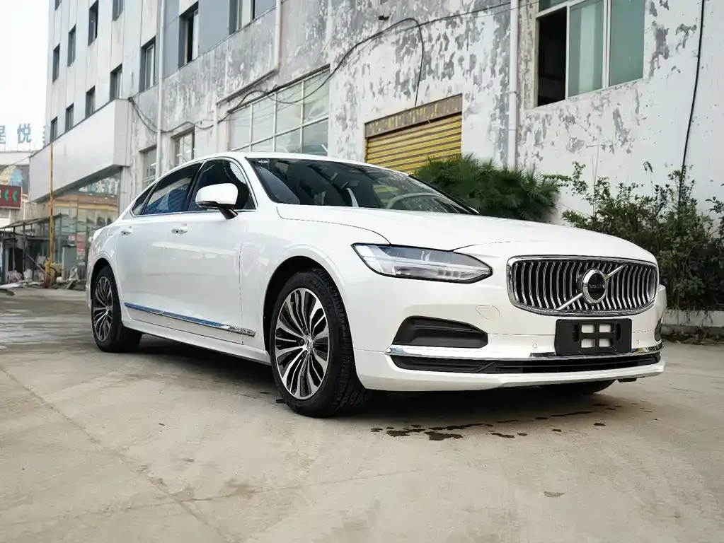 Volvo S90 — фото 6