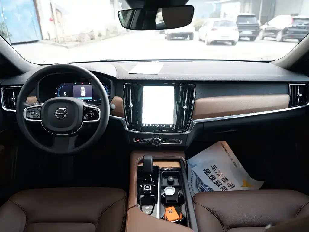 Volvo S90 — фото 2