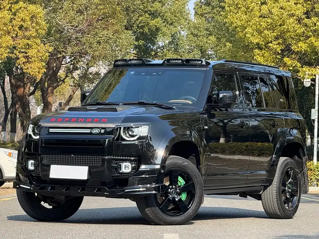 Land Rover Defender — фото 1