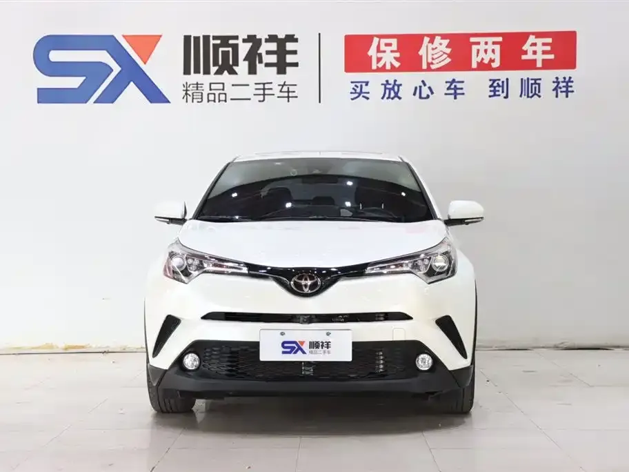 Toyota C-HR — фото 8