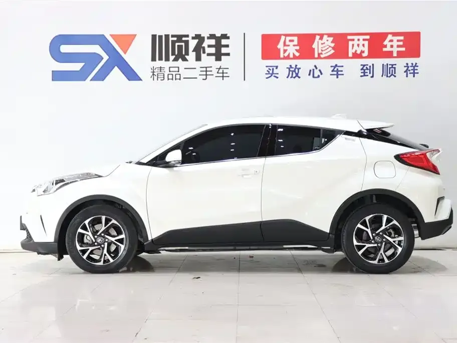 Toyota C-HR — фото 9
