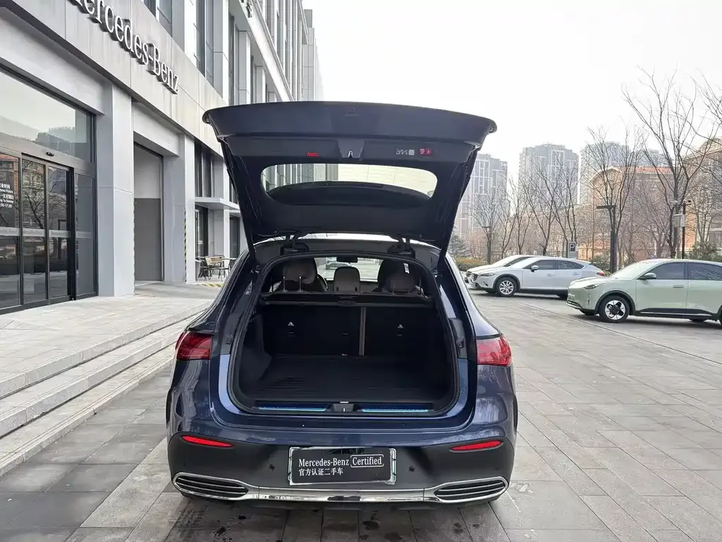 Mercedes-Benz EQE SUV — фото 9