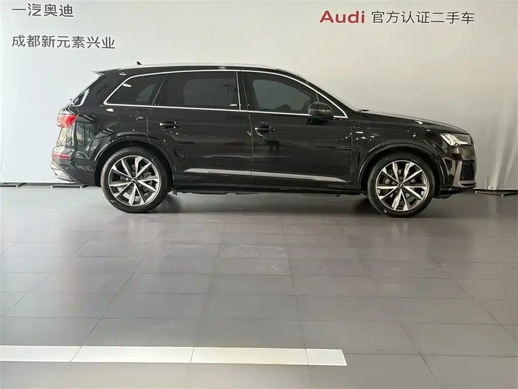 Audi Q7 — фото 2
