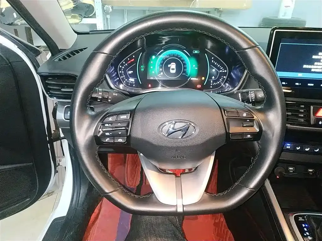 Hyundai Fista — фото 10