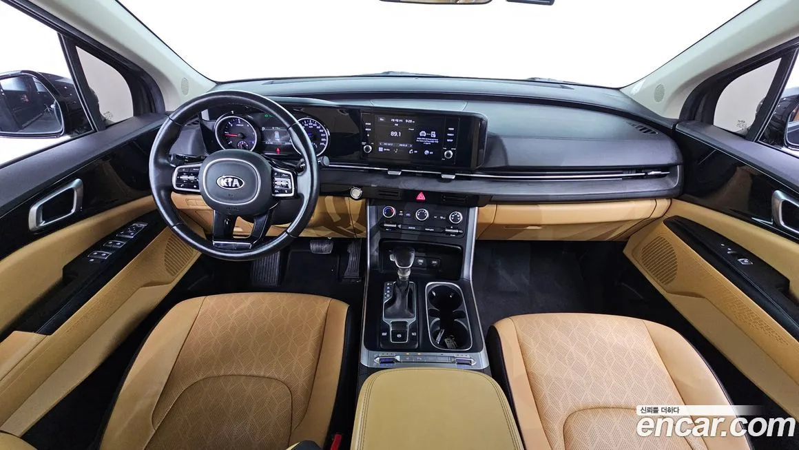 Kia Carnival — фото 10