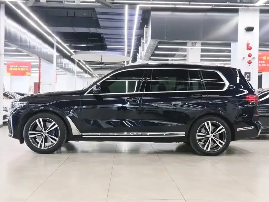 BMW X7 — фото 8