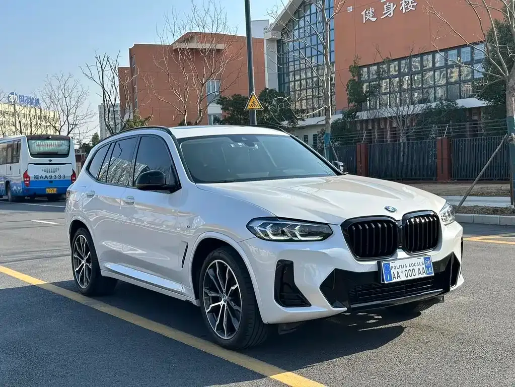 BMW X3 — фото 9