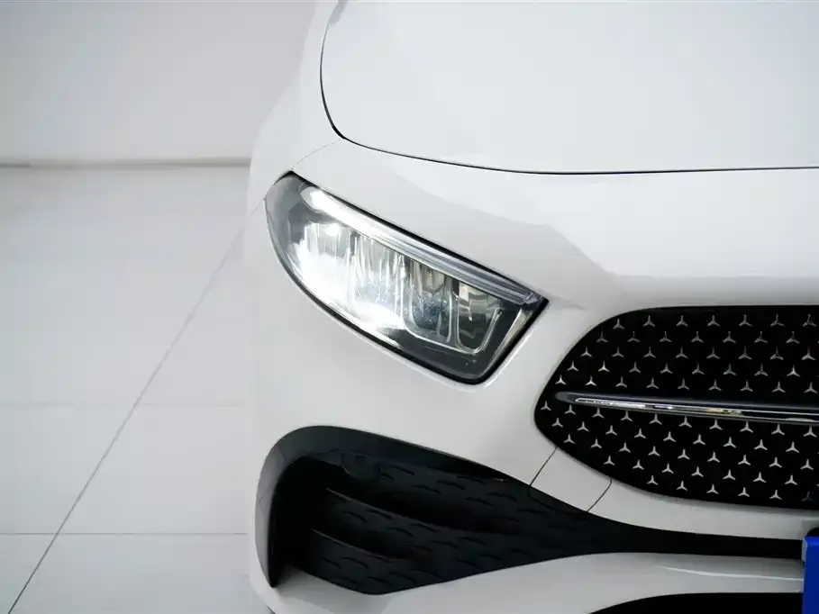 Mercedes-Benz A-Class — фото 8
