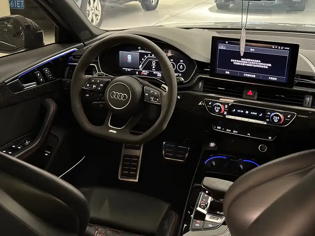 Audi RS 4 — фото 3