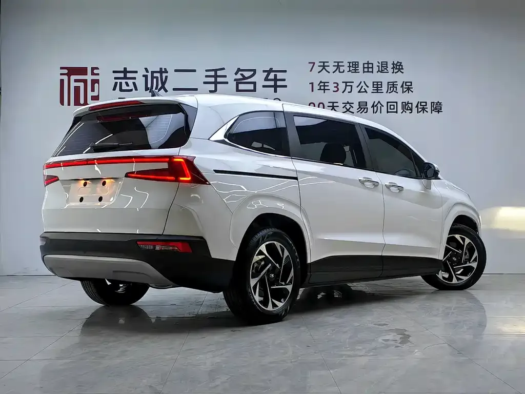 Hyundai Custo — фото 7