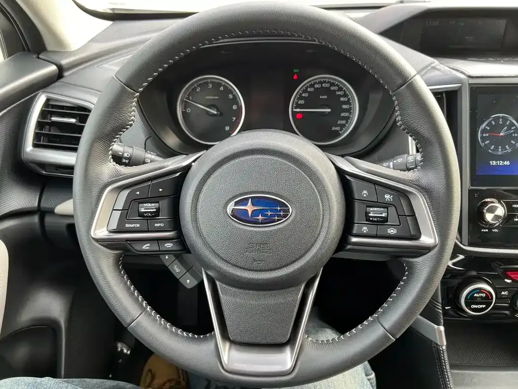 Subaru Forester — фото 10