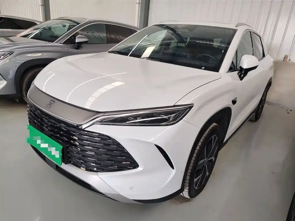 BYD L DM-i — фото 1