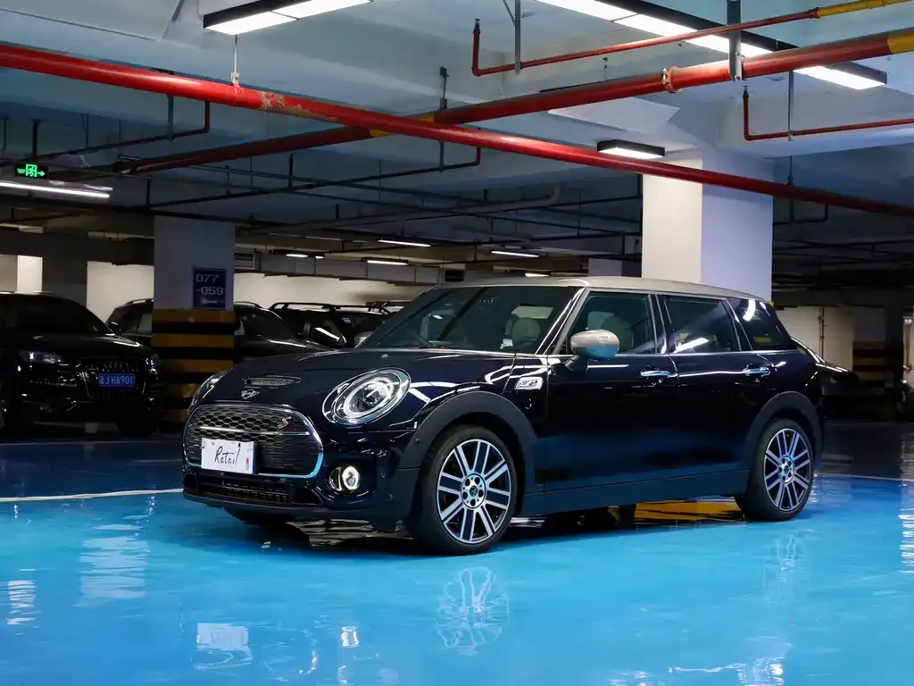 MINI Clubman — фото 1