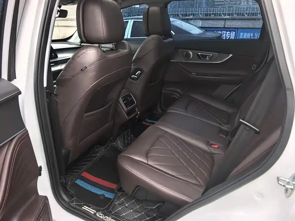 Chery Tiggo 8 PRO NEV — фото 9