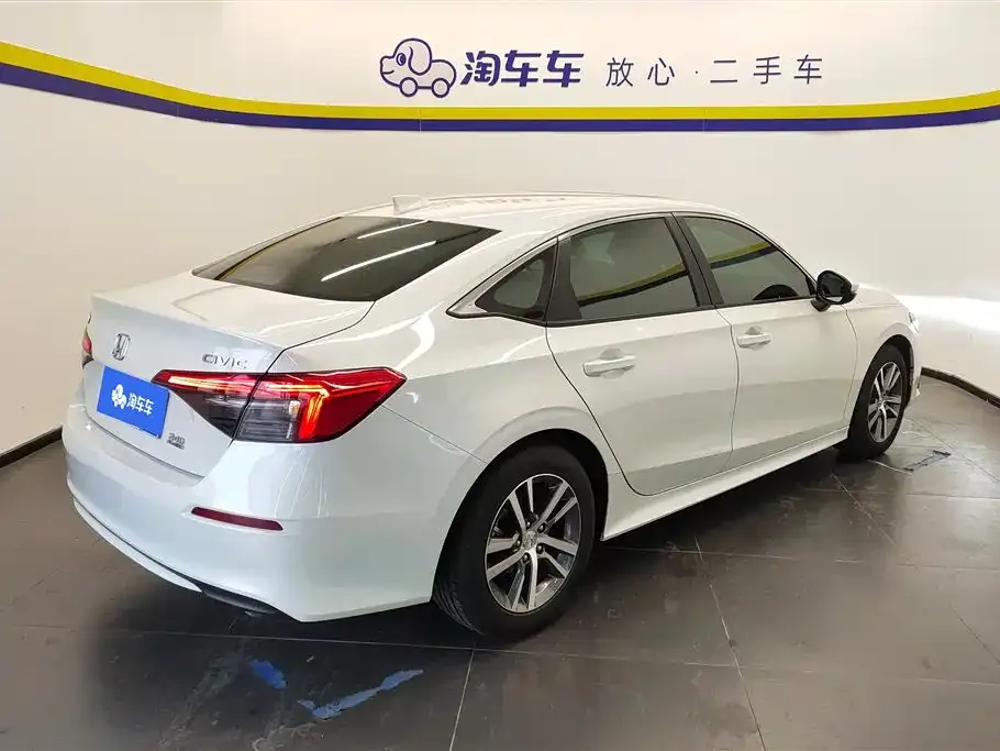 Honda Civic — фото 5