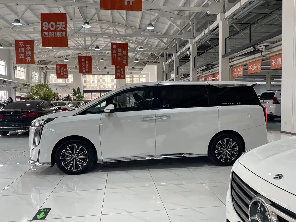 GAC Motor Trumpchi M8 — фото 3
