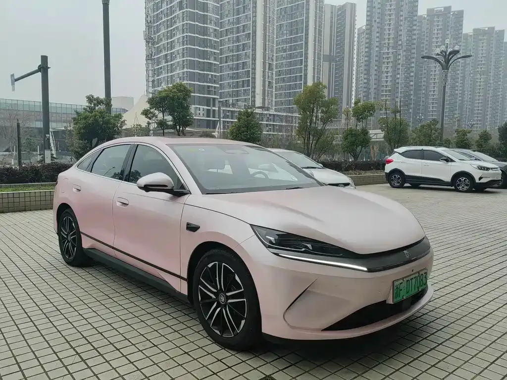 BYD Qin L — фото 9