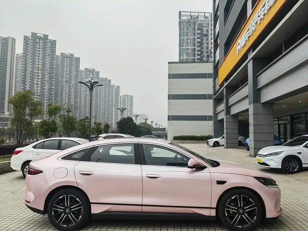 BYD Qin L — фото 6