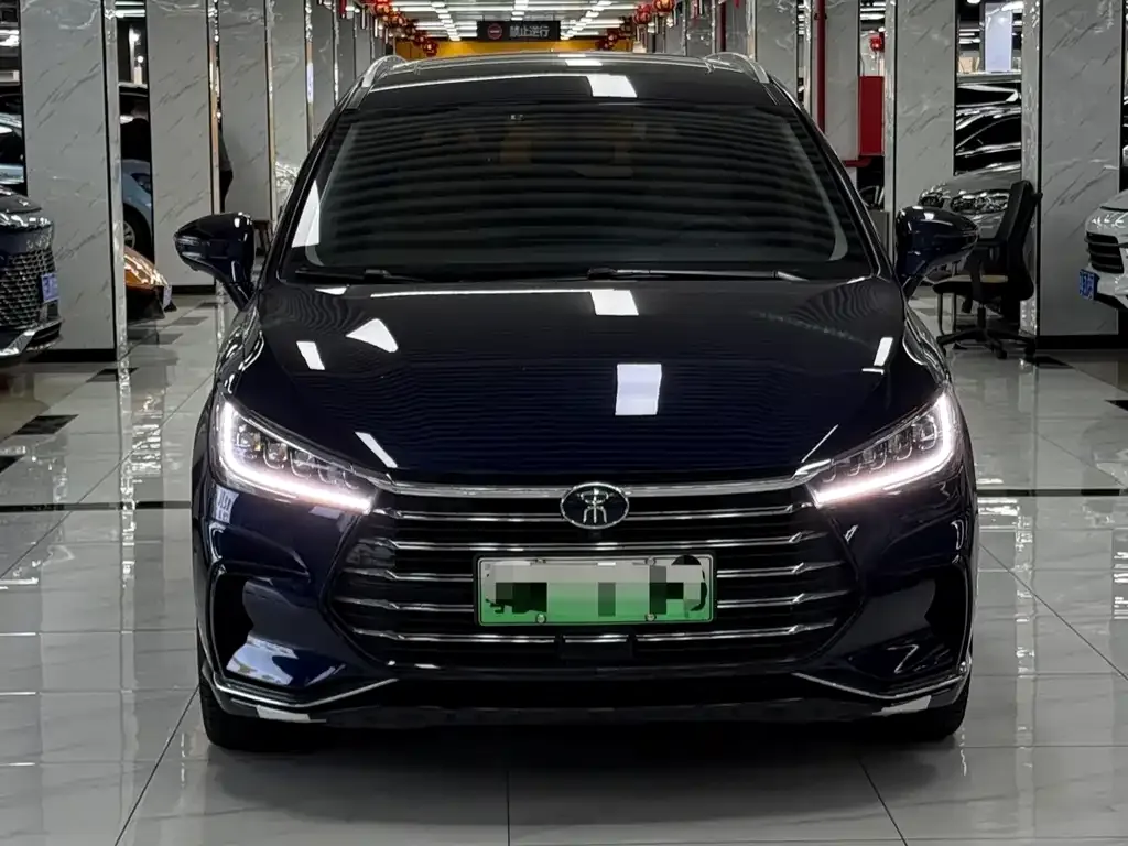 BYD MAX New Energy — фото 6