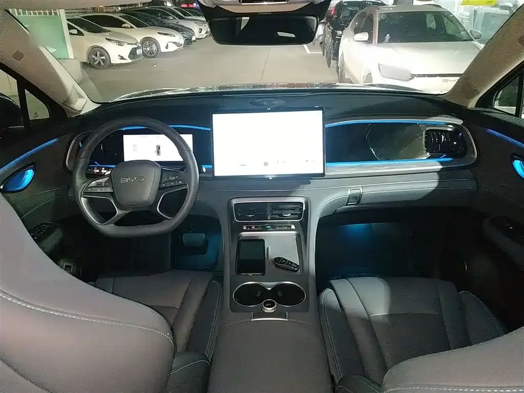 BYD Hiace 07 DM-i — фото 7